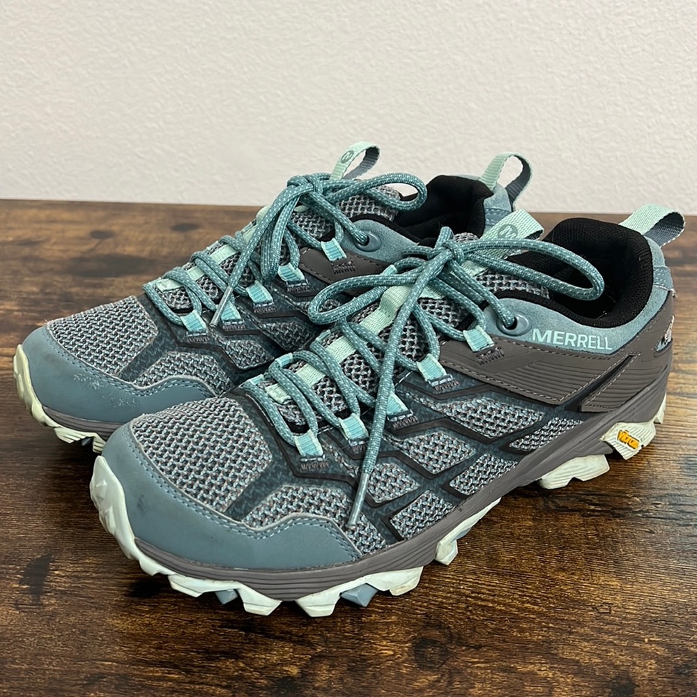 Merrell Women’s Moab FST 2 Waterproof Hiking Shoes Blue Smoke Women’s Size 8.5